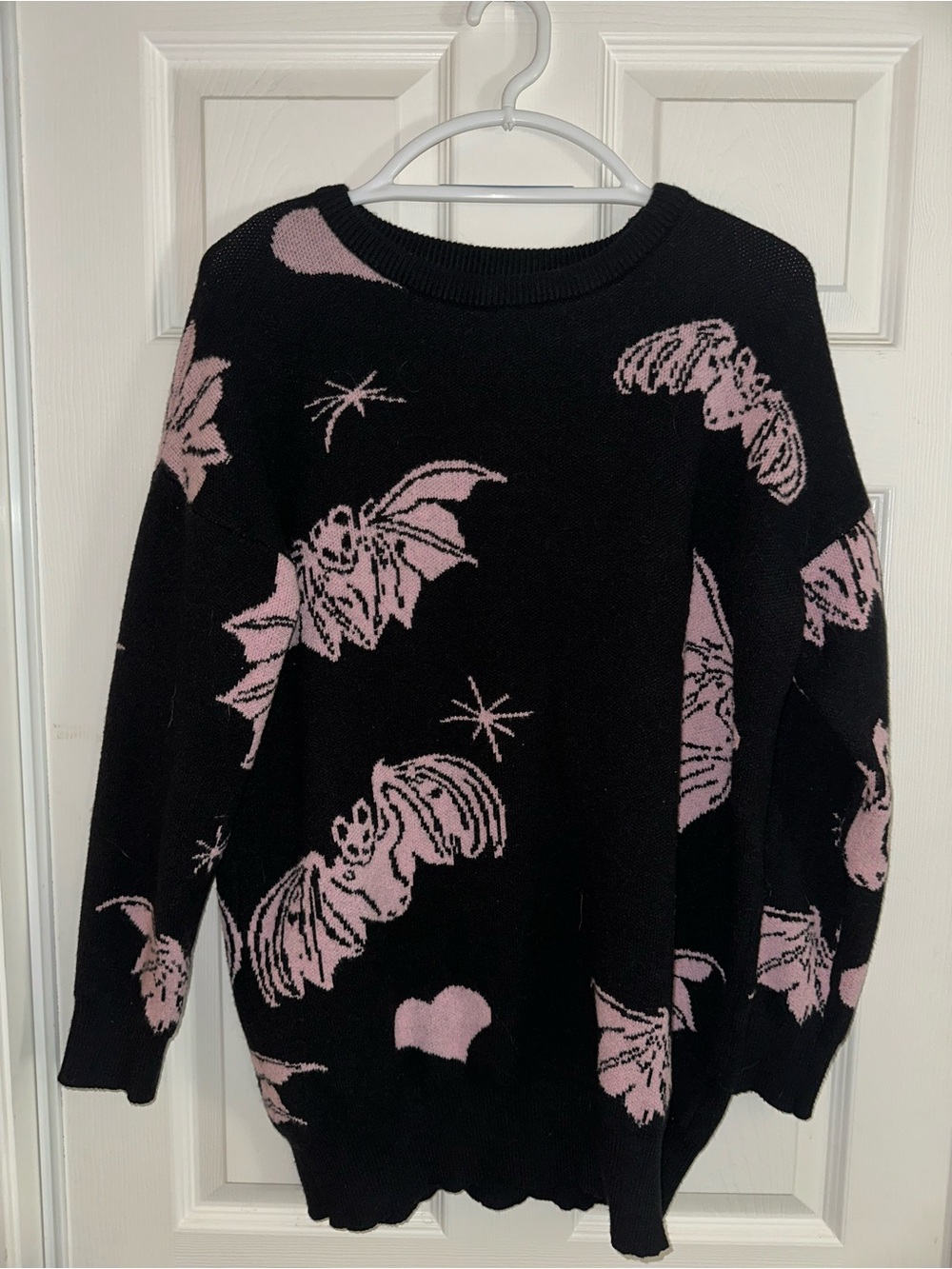 Source Unknown Black Crewneck Sweater with Pink Bat Motif
